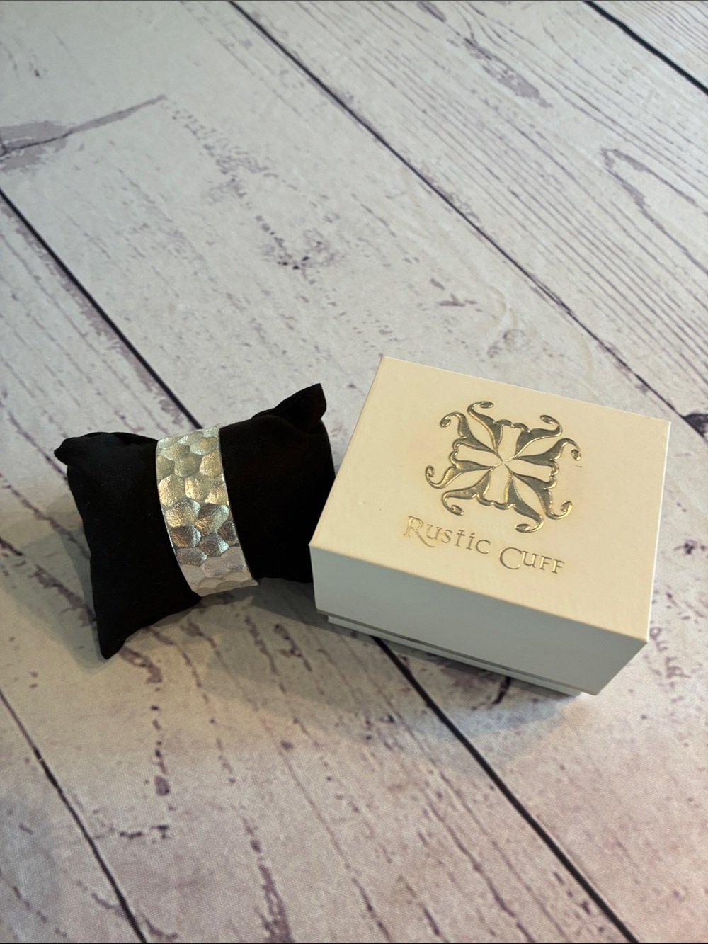 🎉NEW LISTING!🎉Rustic Cuff Silver Hammered Cuff Bracelet